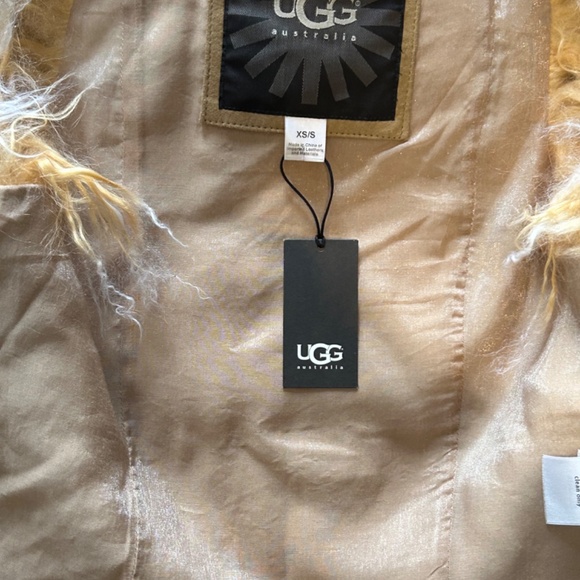 Ugg Australia Soft Pearl Beige Tibetan Mongolian Lamb Fur Vest in size XS/S, New - Picture 7 of 10